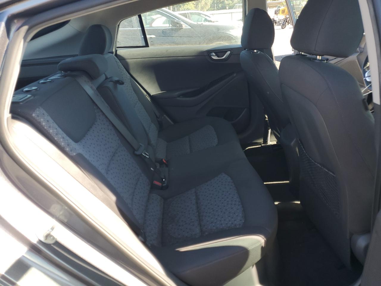2019 Hyundai Ioniq VIN: KMHC65LD9KU182604 Lot: 63783075