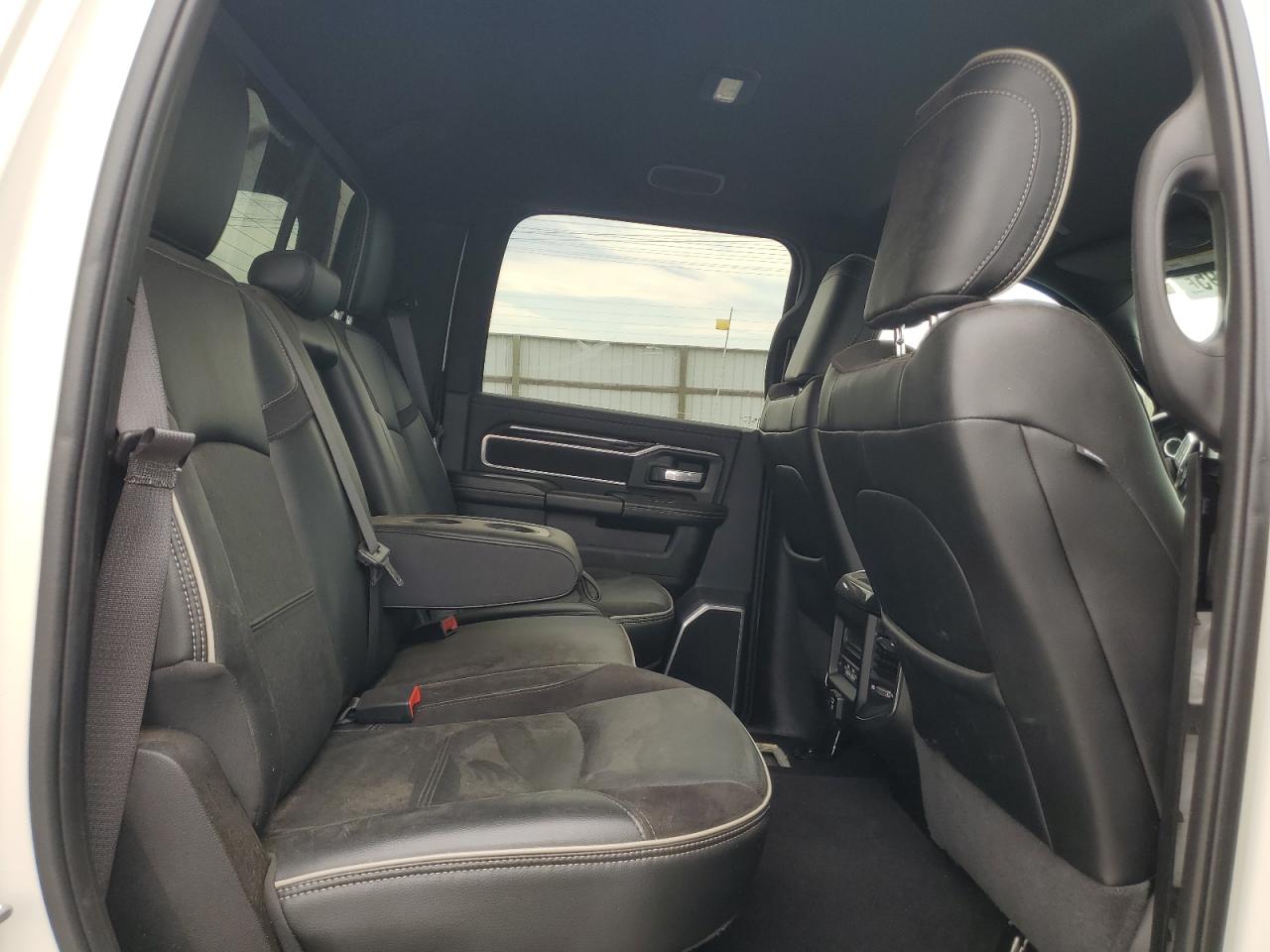 2021 Ram 2500 Laramie VIN: 3C6UR5FJ3MG601108 Lot: 64476695