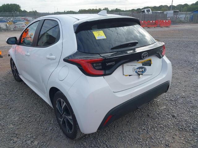 2024 TOYOTA YARIS DESIGN HEV CVT 