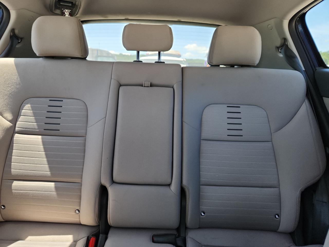 kndpm3ac9j7389016 KNDPM3AC9J7389016 2018 Kia Sportage Lx