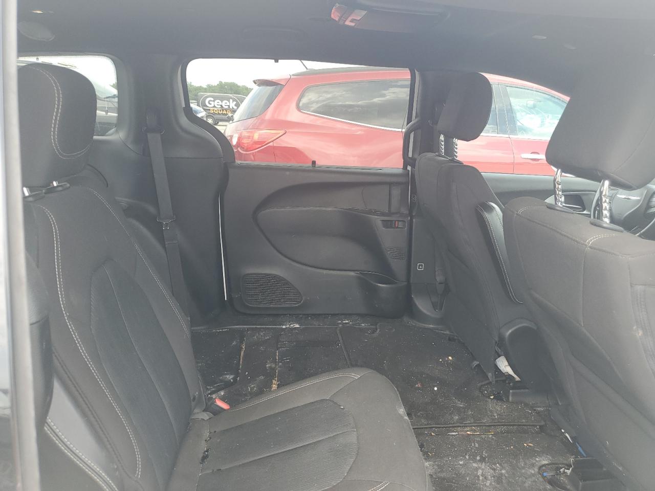 2020 Chrysler Pacifica Touring VIN: 2C4RC1FG8LR262898 Lot: 64412715