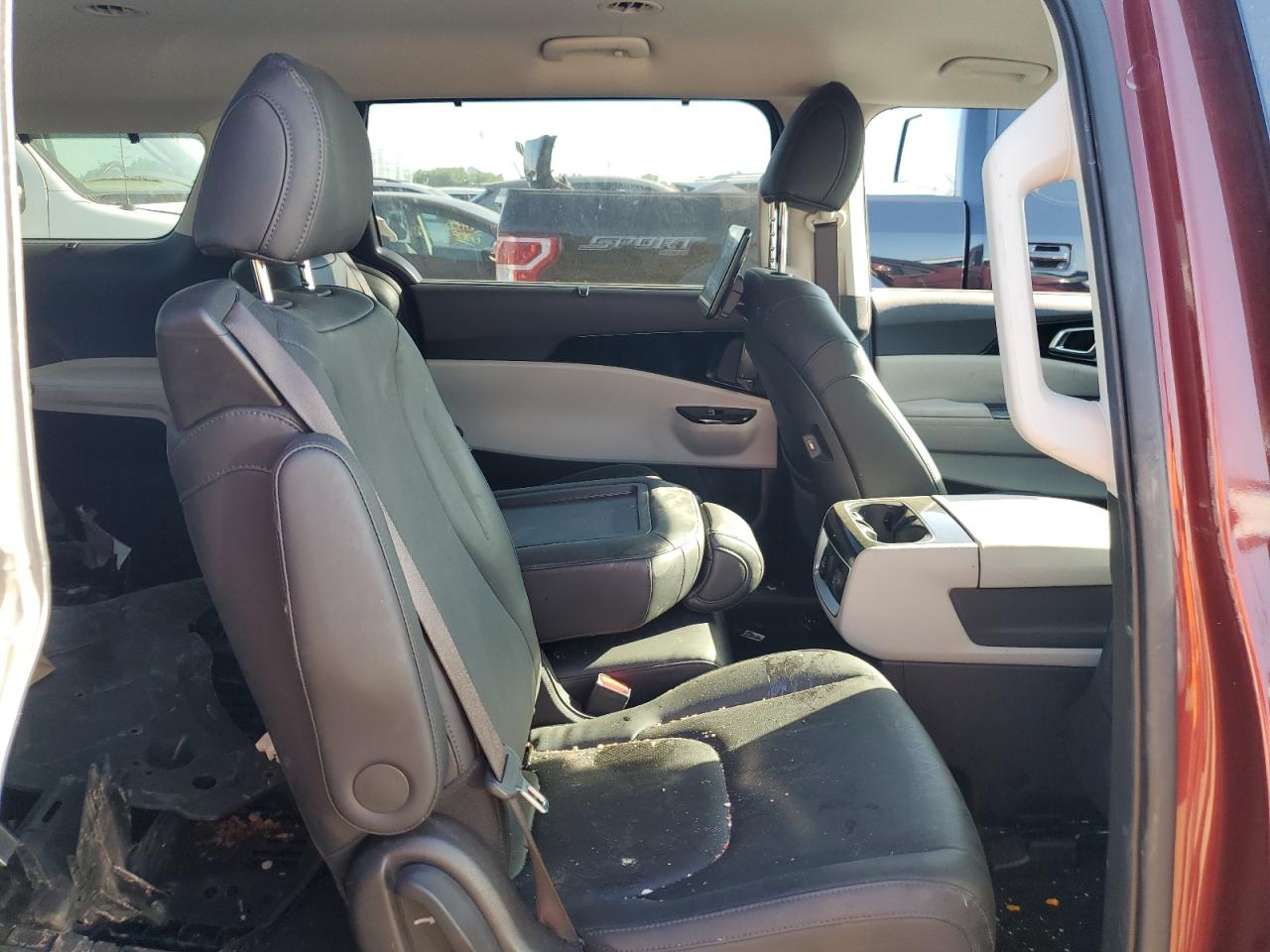 2023 Kia Carnival Sx VIN: KNDNE5H31P6222556 Lot: 63106525