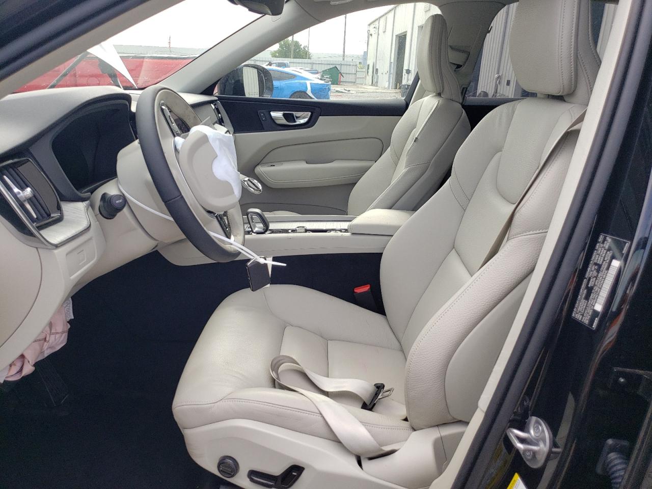 2025 Volvo Xc60 Plus VIN: YV4M12RC6S1102324 Lot: 66008235