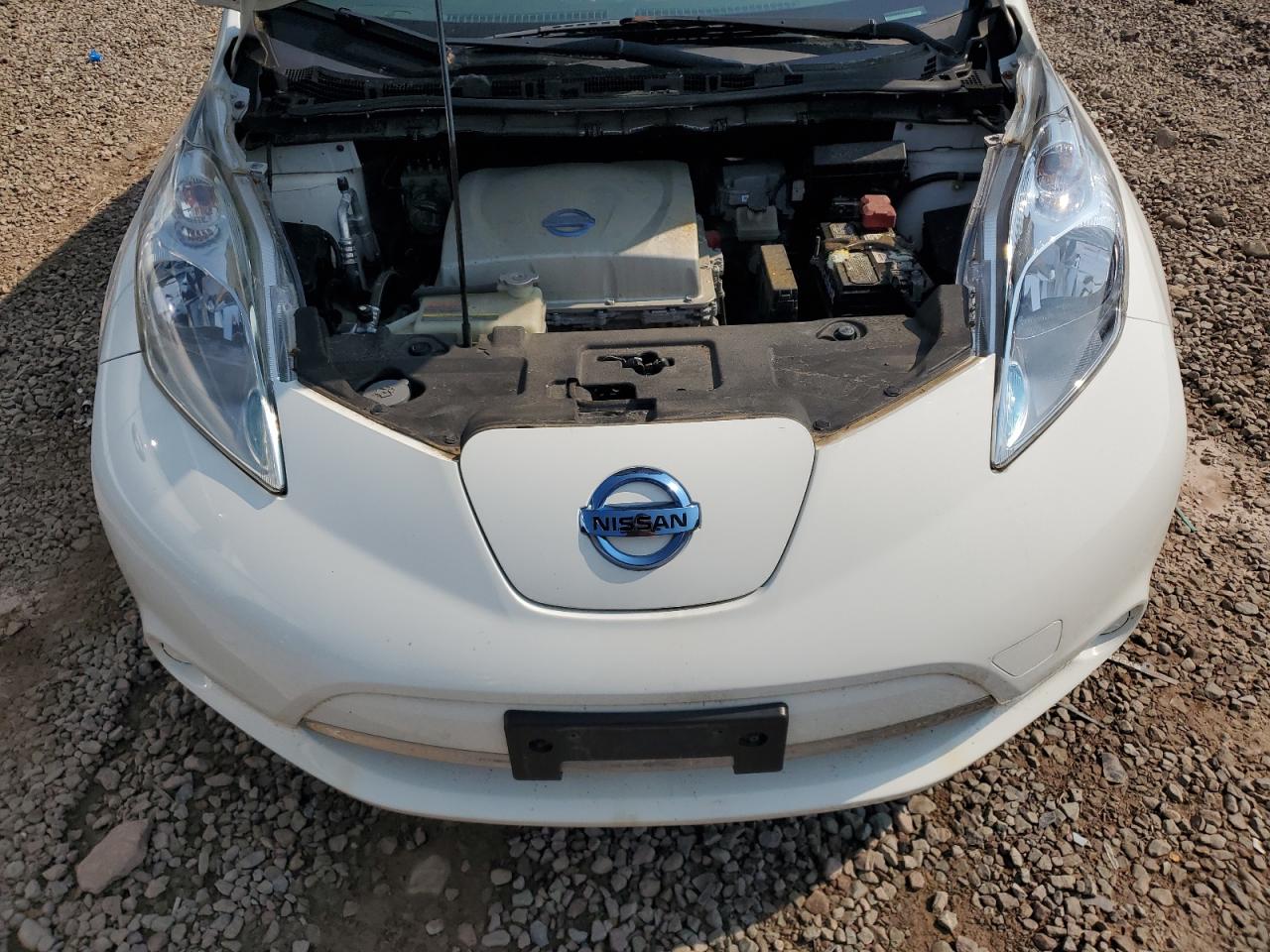 2015 Nissan Leaf S VIN: 1N4AZ0CP3FC318310 Lot: 63159845