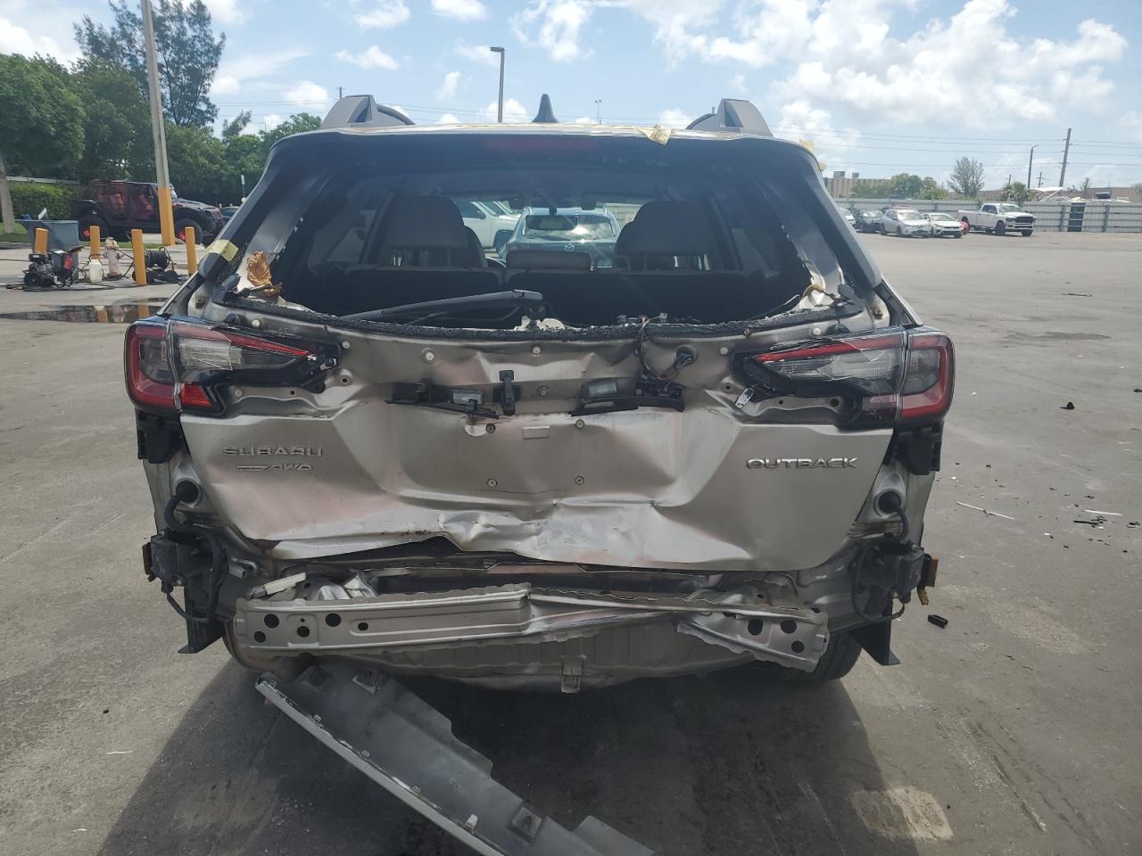 2020 Subaru Outback Limited VIN: 4S4BTALC4L3236922 Lot: 64625175