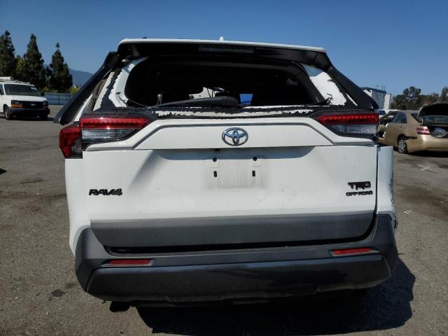  TOYOTA RAV4 2021 Biały