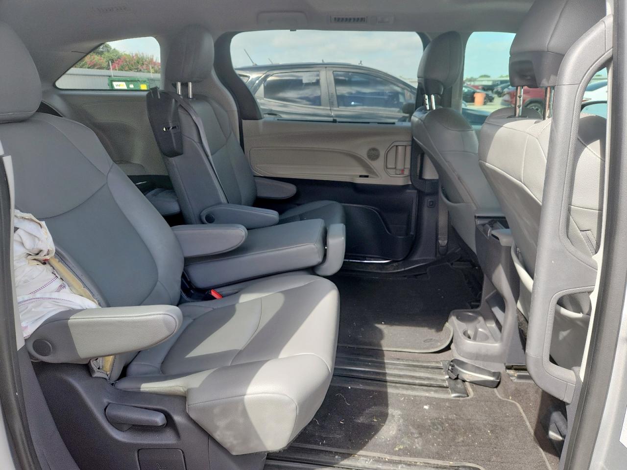 2021 Toyota Sienna Xle VIN: 5TDYRKECXMS041066 Lot: 64996125
