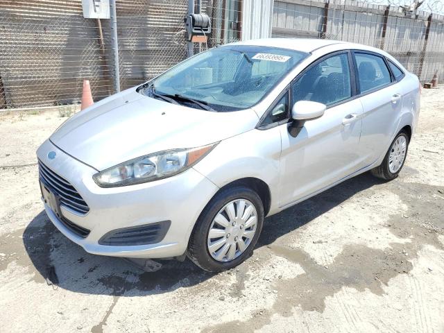 Sedans FORD FIESTA 2014 Silver