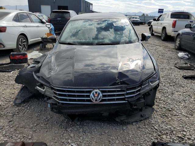  VOLKSWAGEN PASSAT 2017 Czarny