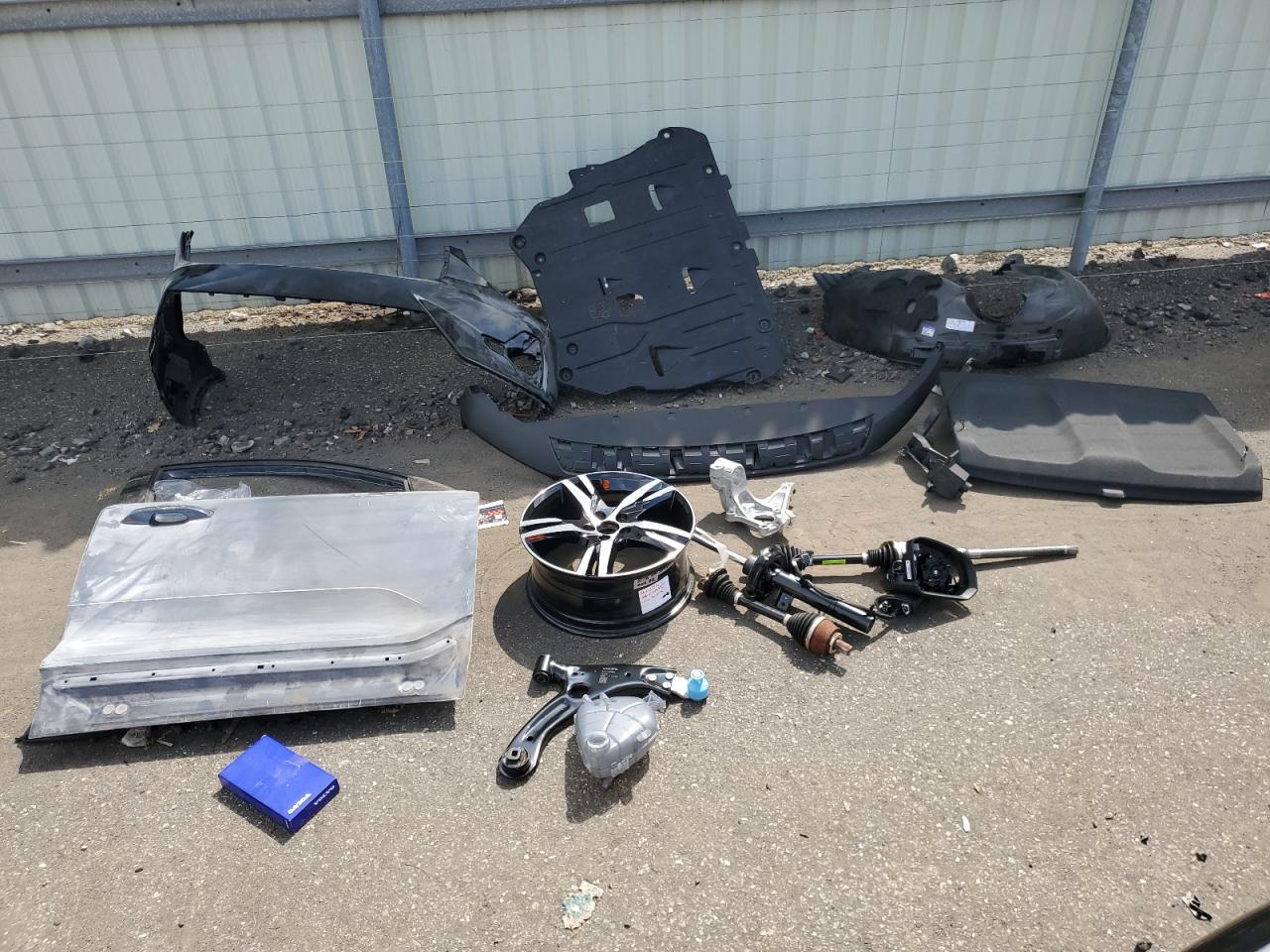 2023 Volvo Xc40 Plus VIN: YV4L12UE5P2962611 Lot: 65142765