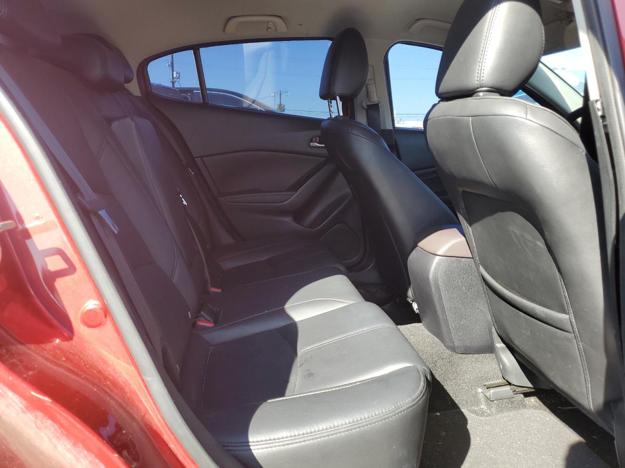 2018 Mazda 3 Touring VIN: 3MZBN1L32JM241124 Lot: 59824155