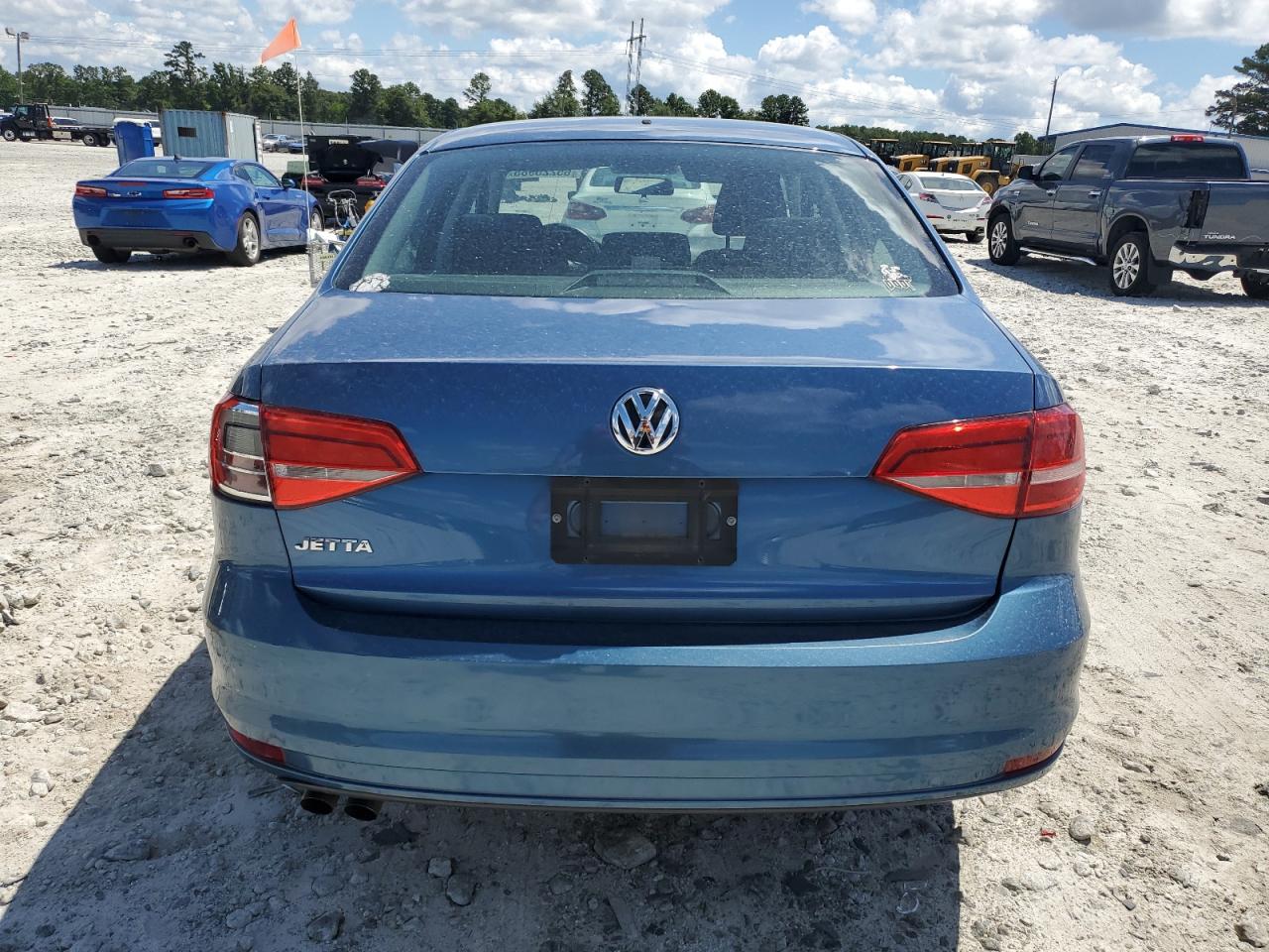 2015 Volkswagen Jetta Base VIN: 3VW2K7AJ2FM326680 Lot: 65225985