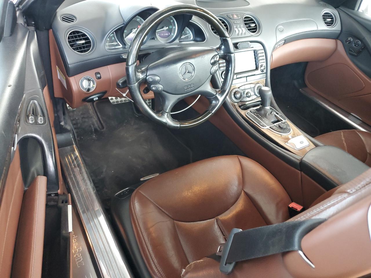 2007 Mercedes-Benz Sl 550 VIN: WDBSK71F27F118653 Lot: 63563105