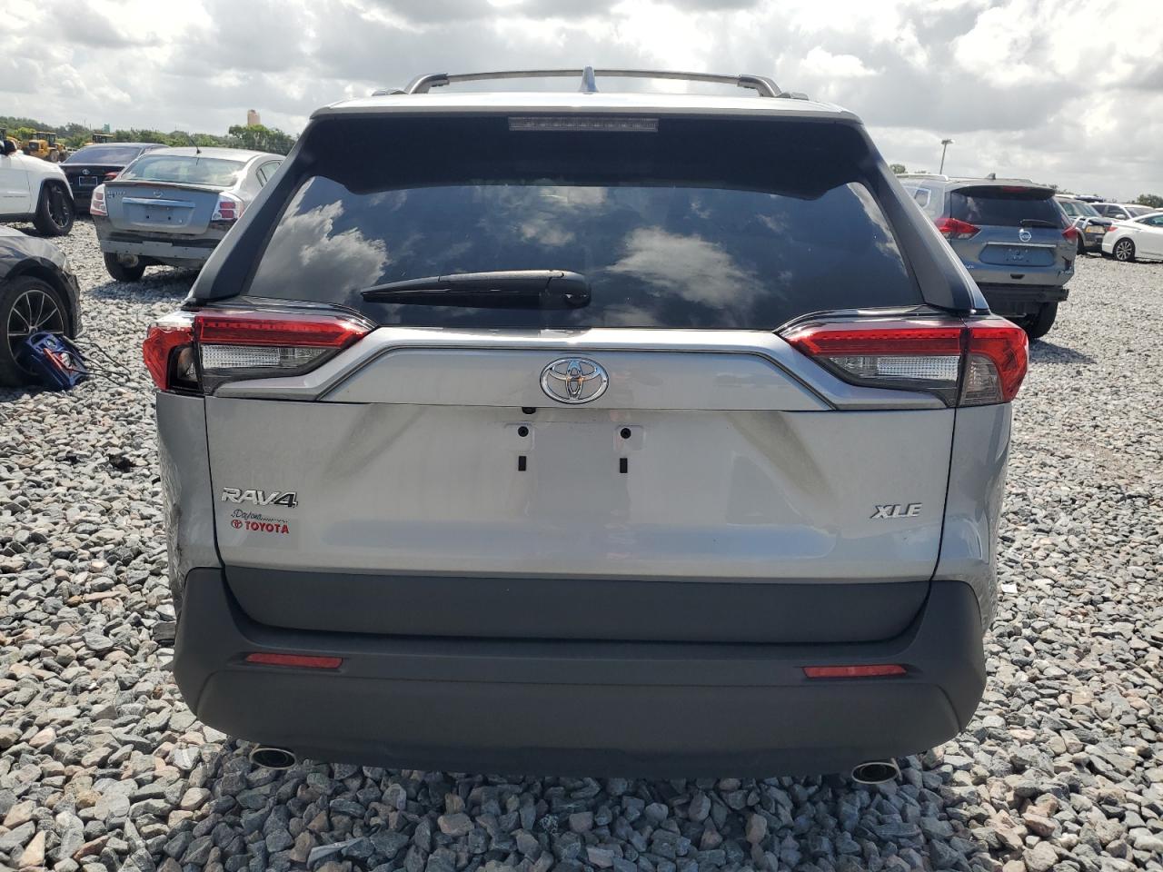 2025 Toyota Rav4 Xle VIN: 2T3W1RFV4SW372129 Lot: 64874495