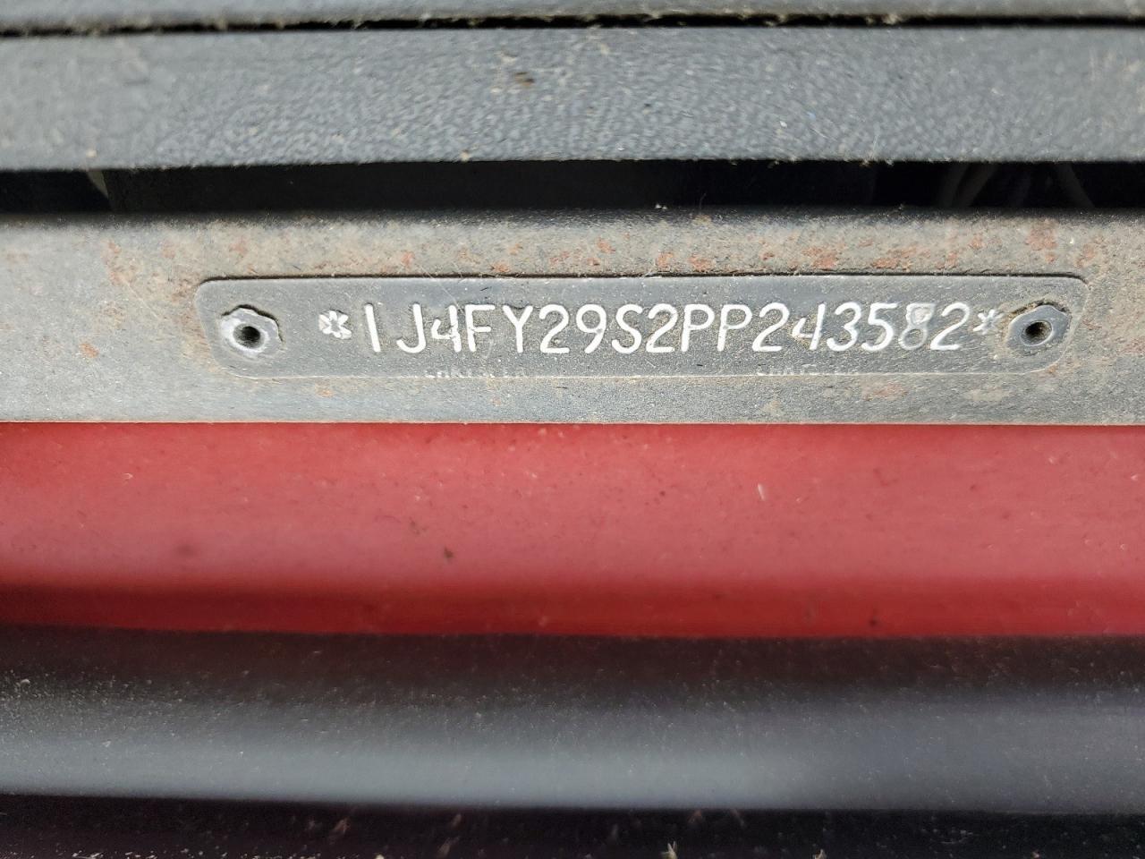 1993 Jeep Wrangler / Yj VIN: 1J4FY29S2PP243582 Lot: 65687695
