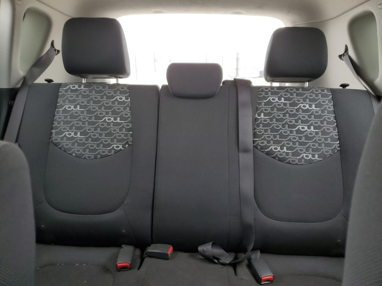 2011 Kia Soul + VIN: KNDJT2A23B7338736 Lot: 63638985