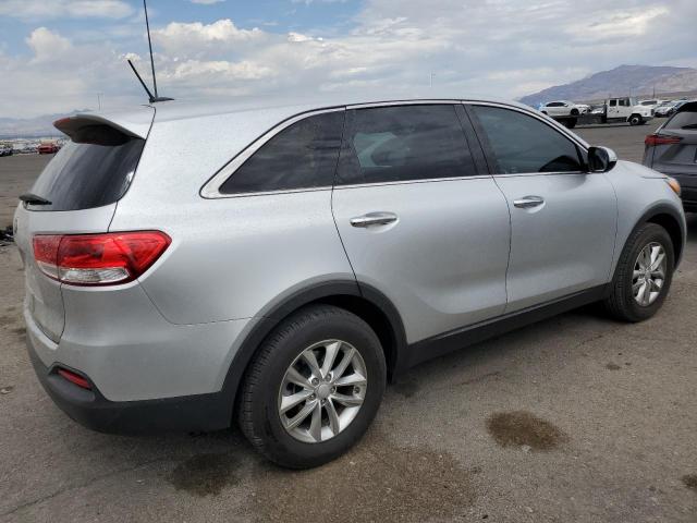  KIA SORENTO 2017 Серебристый