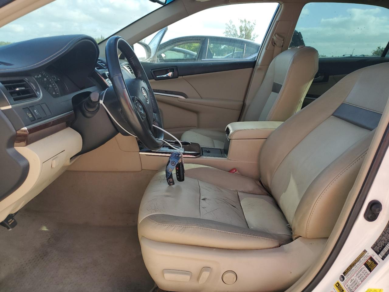 4t1bk1fk8cu521204 4T1BK1FK8CU521204 2012 Toyota Camry Se