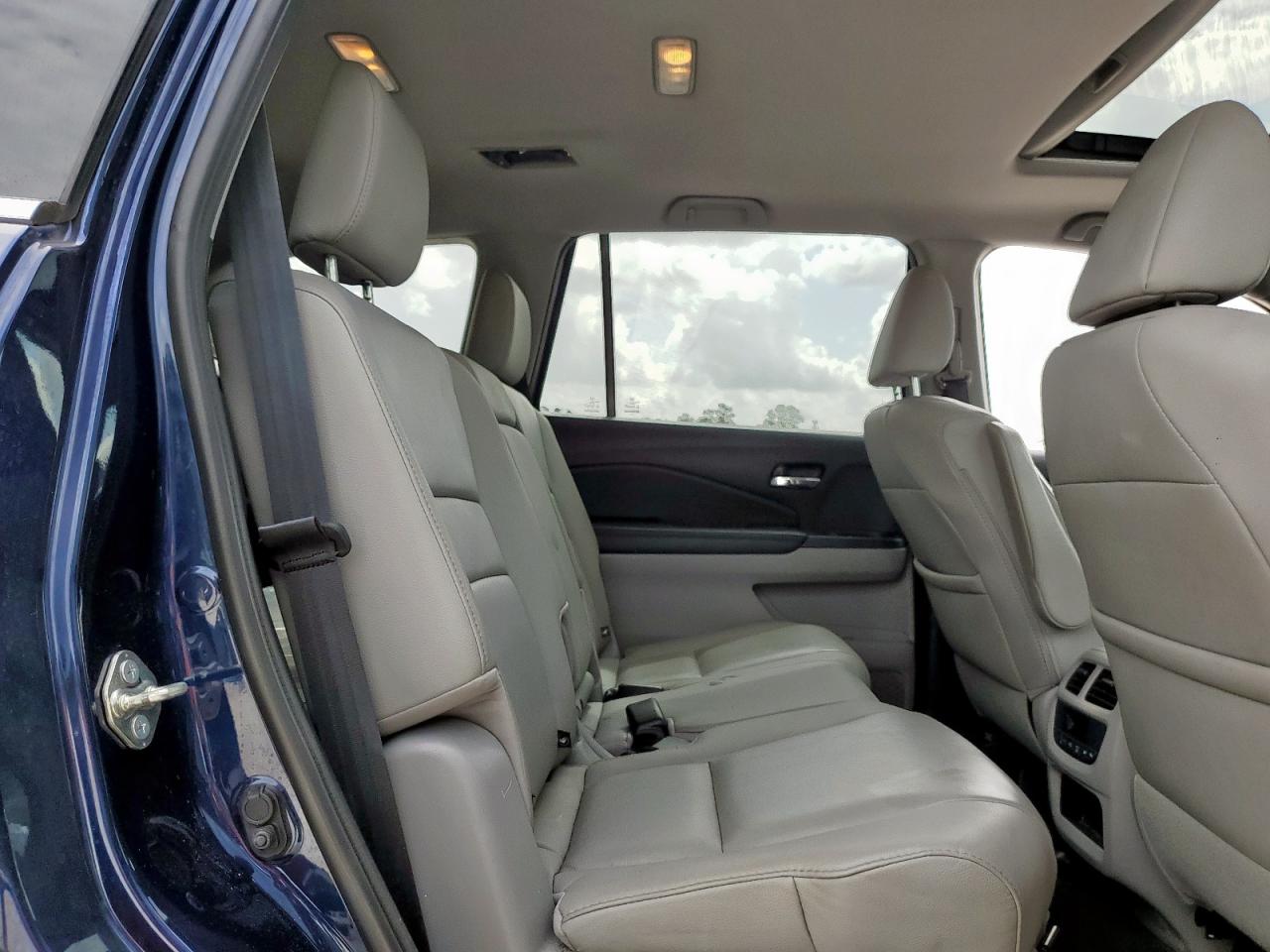 2017 Honda Pilot Exl VIN: 5FNYF5H50HB003380 Lot: 63389785