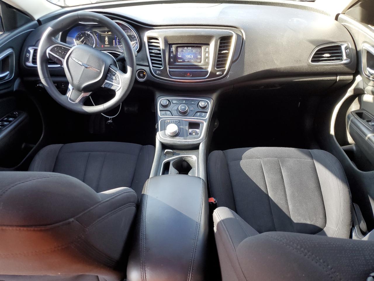2015 Chrysler 200 Limited VIN: 1C3CCCAB7FN637487 Lot: 63483805