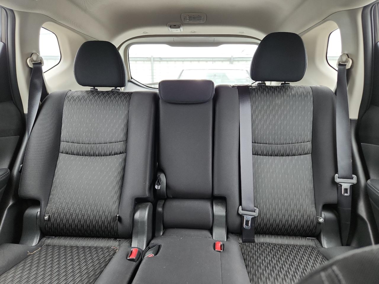 2019 Nissan Rogue S VIN: JN8AT2MVXKW387819 Lot: 65472225