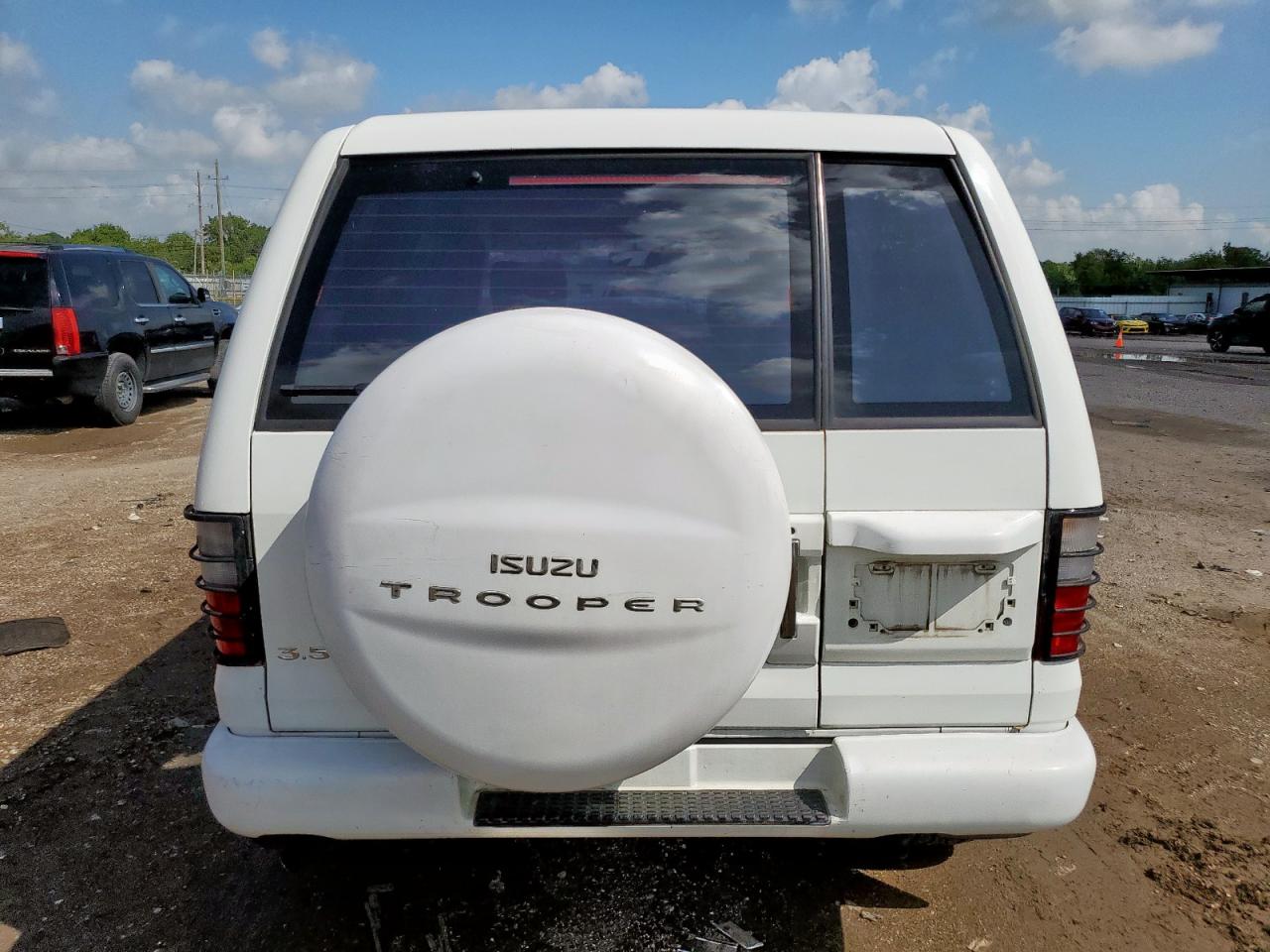 2001 Isuzu Trooper S JACDS58X317J02071 from the USA