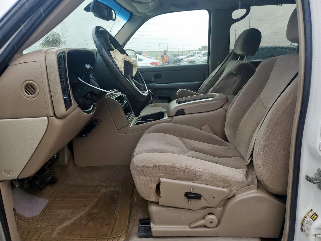 2004 GMC New Sierra C1500 VIN: 2GTEC13T041356595 Lot: 64086005