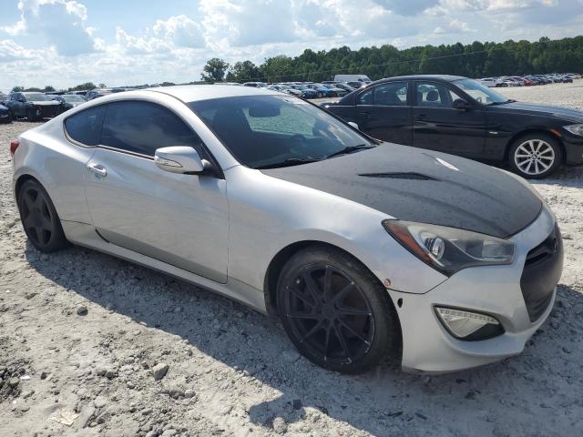 Coupet HYUNDAI GENESIS 2015 Silver