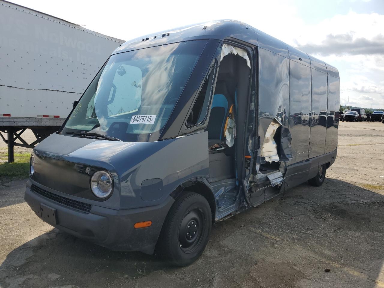 2024 Rivian Edv 700 7FCEHEB25RN023469 photo #1