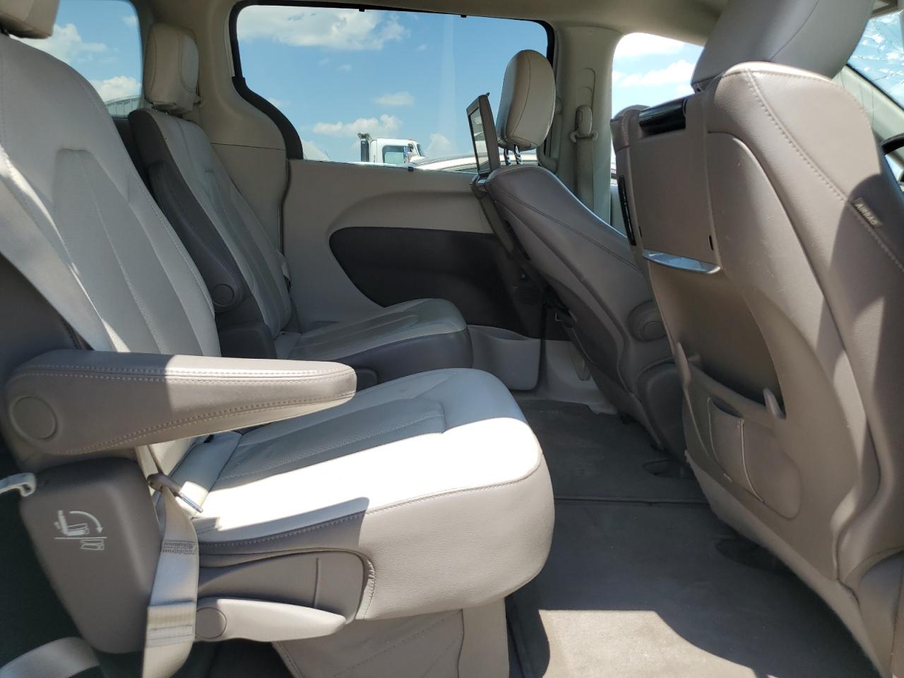 2017 Chrysler Pacifica Touring L Plus VIN: 2C4RC1EG5HR846362 Lot: 63446345