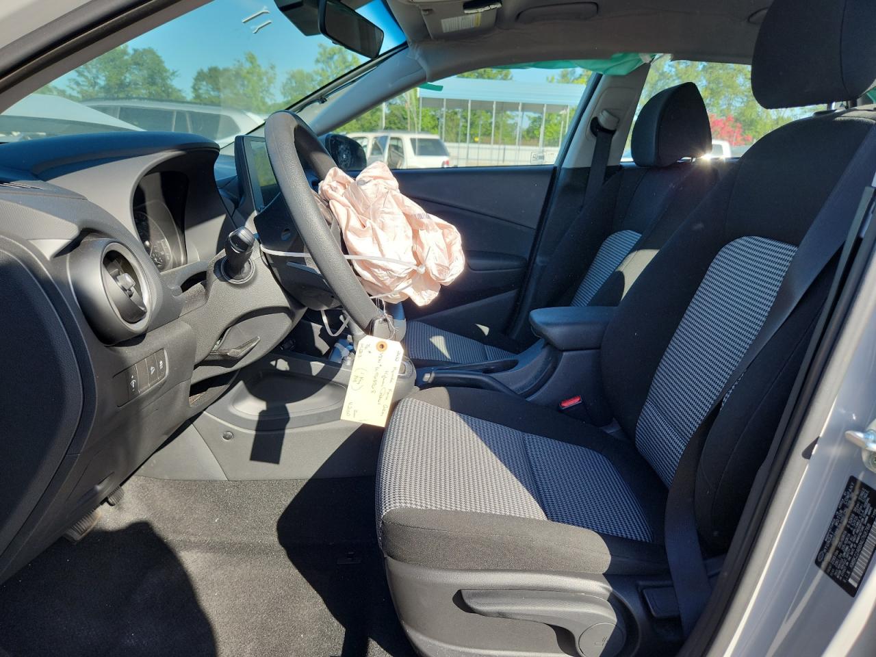 2022 Hyundai Kona Sel VIN: KM8K22AB6NU768768 Lot: 65311015