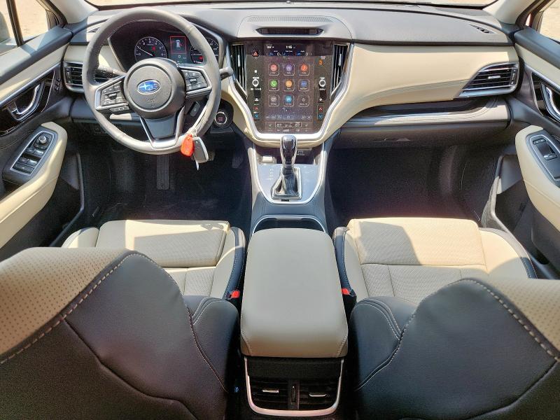  SUBARU OUTBACK 2025 Зеленый