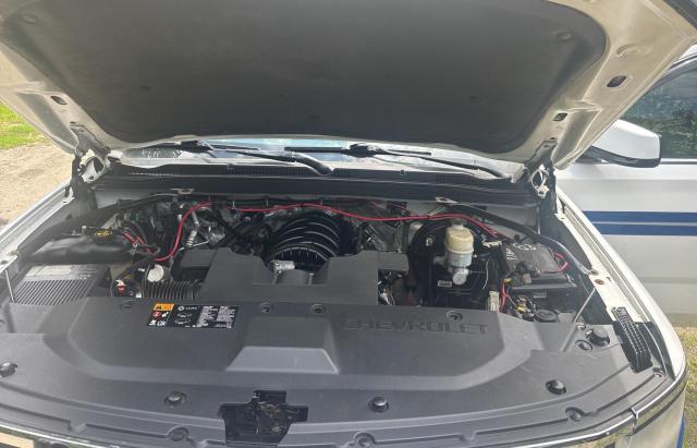 Parquets CHEVROLET TAHOE 2015 Biały