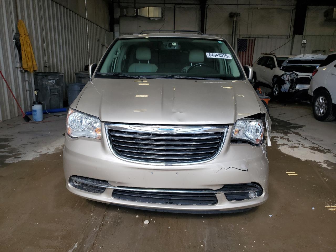 2015 Chrysler Town & Country Touring VIN: 2C4RC1BG7FR596110 Lot: 64843075