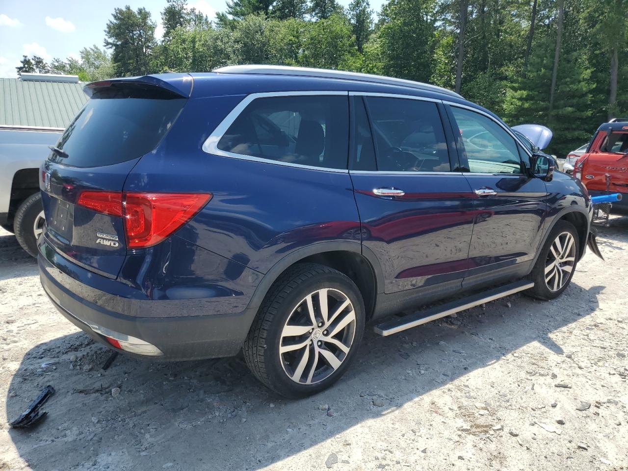 2018 Honda Pilot Touring VIN: 5FNYF6H92JB001774 Lot: 64494225