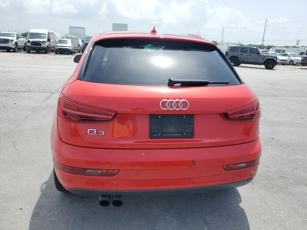 2018 Audi Q3 Premium VIN: WA1BCCFS3JR003217 Lot: 63286865