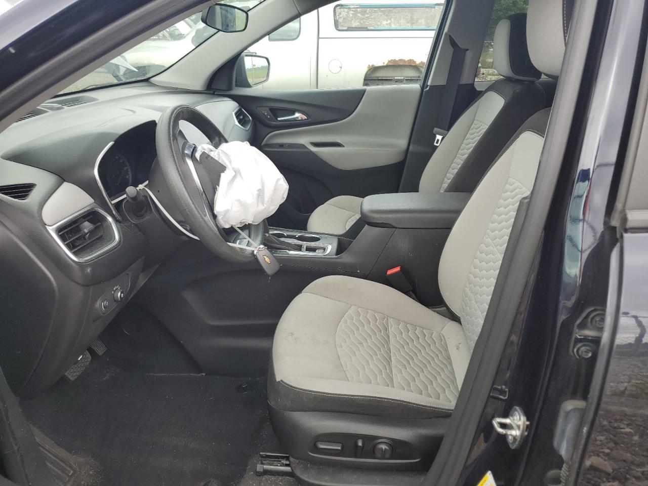 2020 Chevrolet Equinox Ls VIN: 3GNAXHEV8LS593422 Lot: 64984115