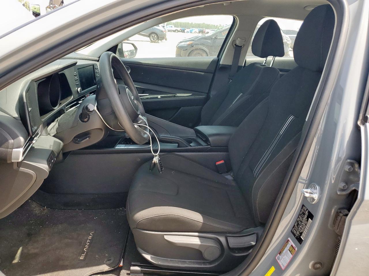 2022 Hyundai Elantra Sel VIN: KMHLM4AG7NU358129 Lot: 63372525
