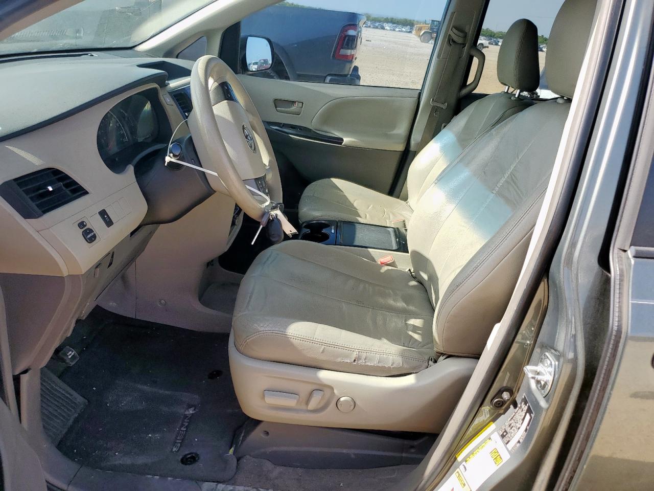 2013 Toyota Sienna Le VIN: 5TDKK3DC4DS398017 Lot: 64443535