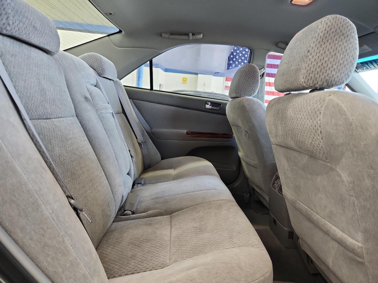 2003 Toyota Camry Le VIN: 4T1BE32KX3U738875 Lot: 65241125
