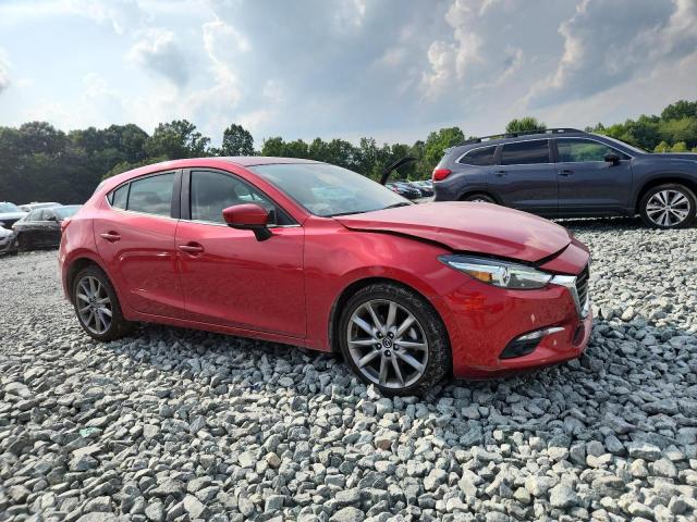  MAZDA 3 2018 Красный