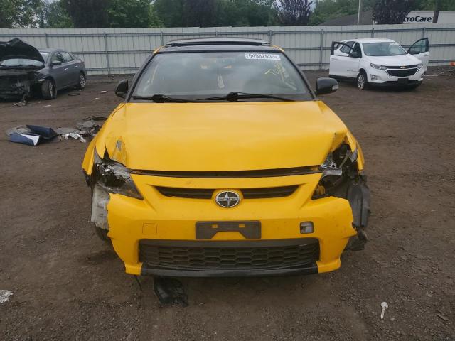 Hatchbacks TOYOTA SCION 2012 Yellow