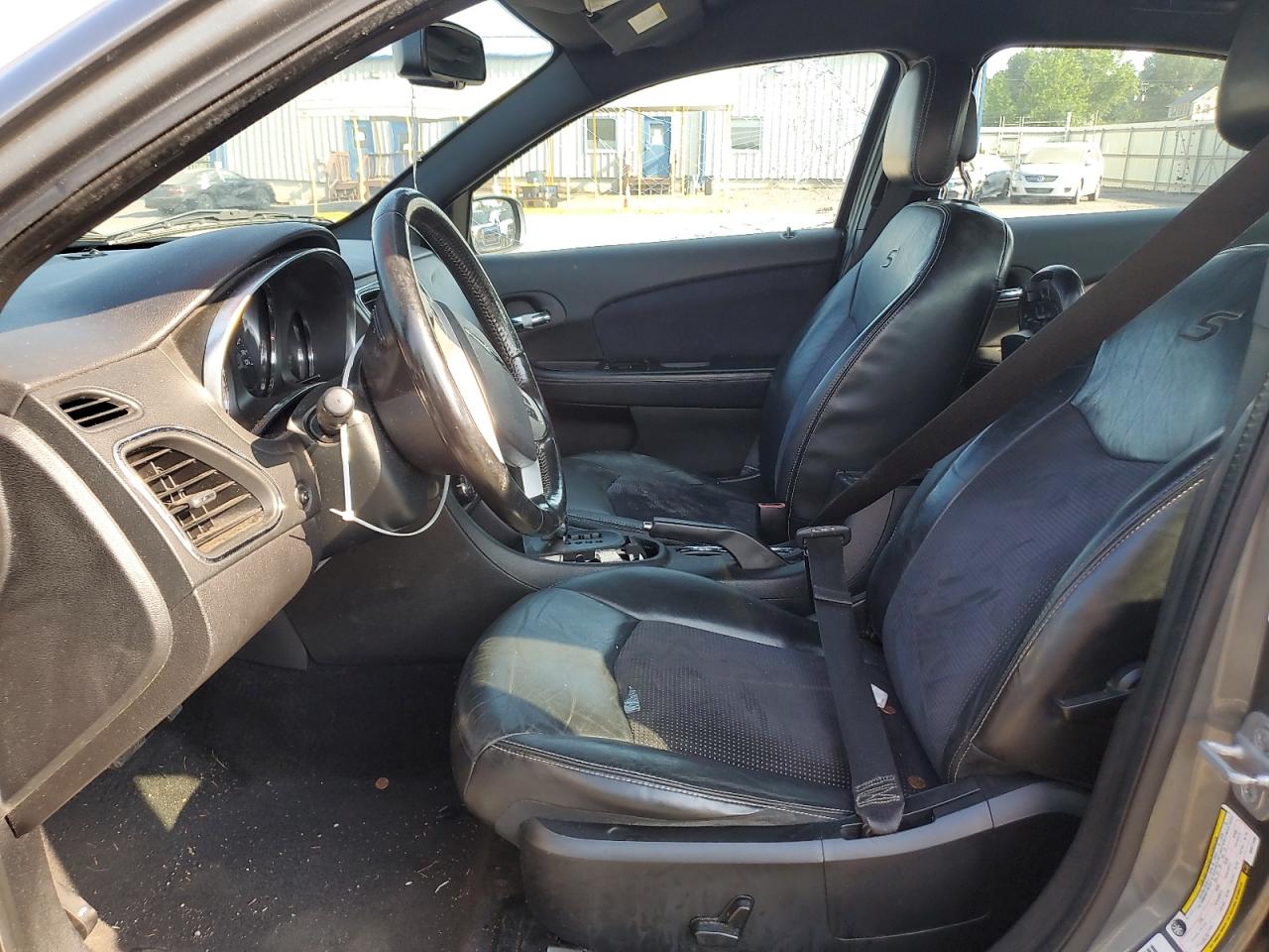 2011 Chrysler 200 S VIN: 1C3BC8FG3BN611590 Lot: 66076945