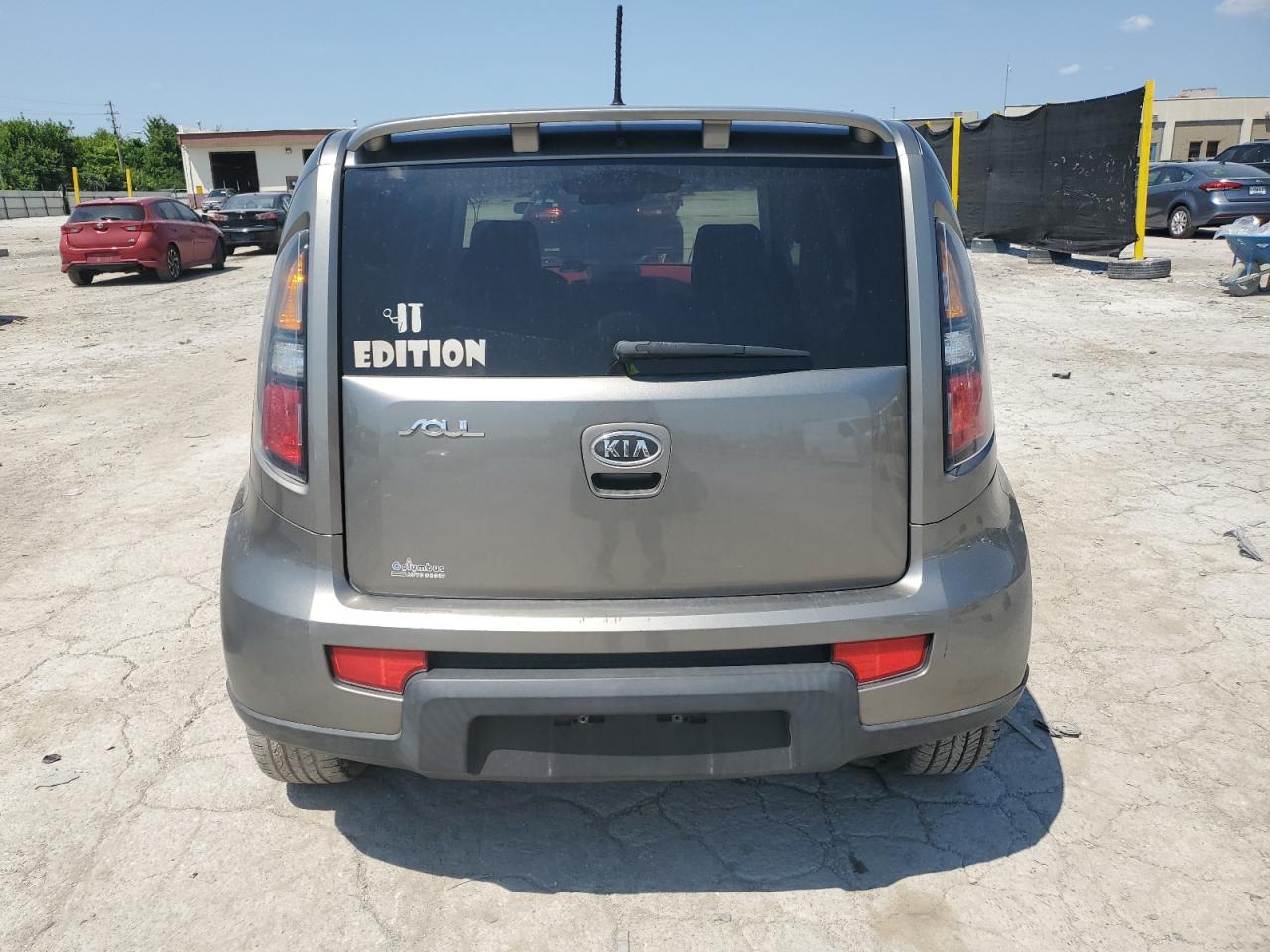 2010 Kia Soul + VIN: KNDJT2A29A7032428 Lot: 66742635