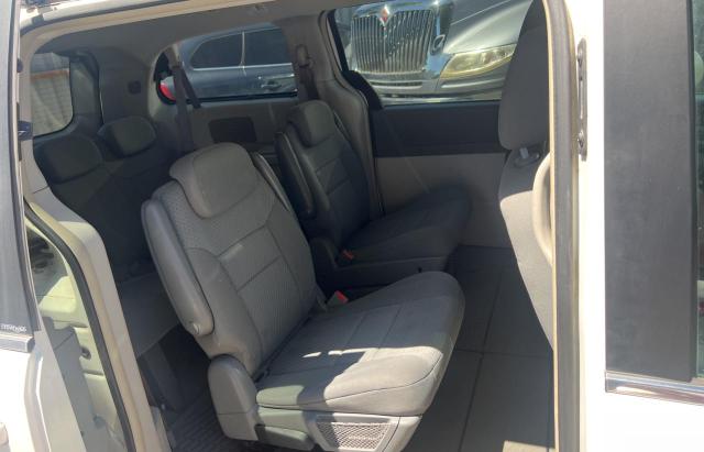 2010 CHRYSLER TOWN & COUNTRY TOURING  