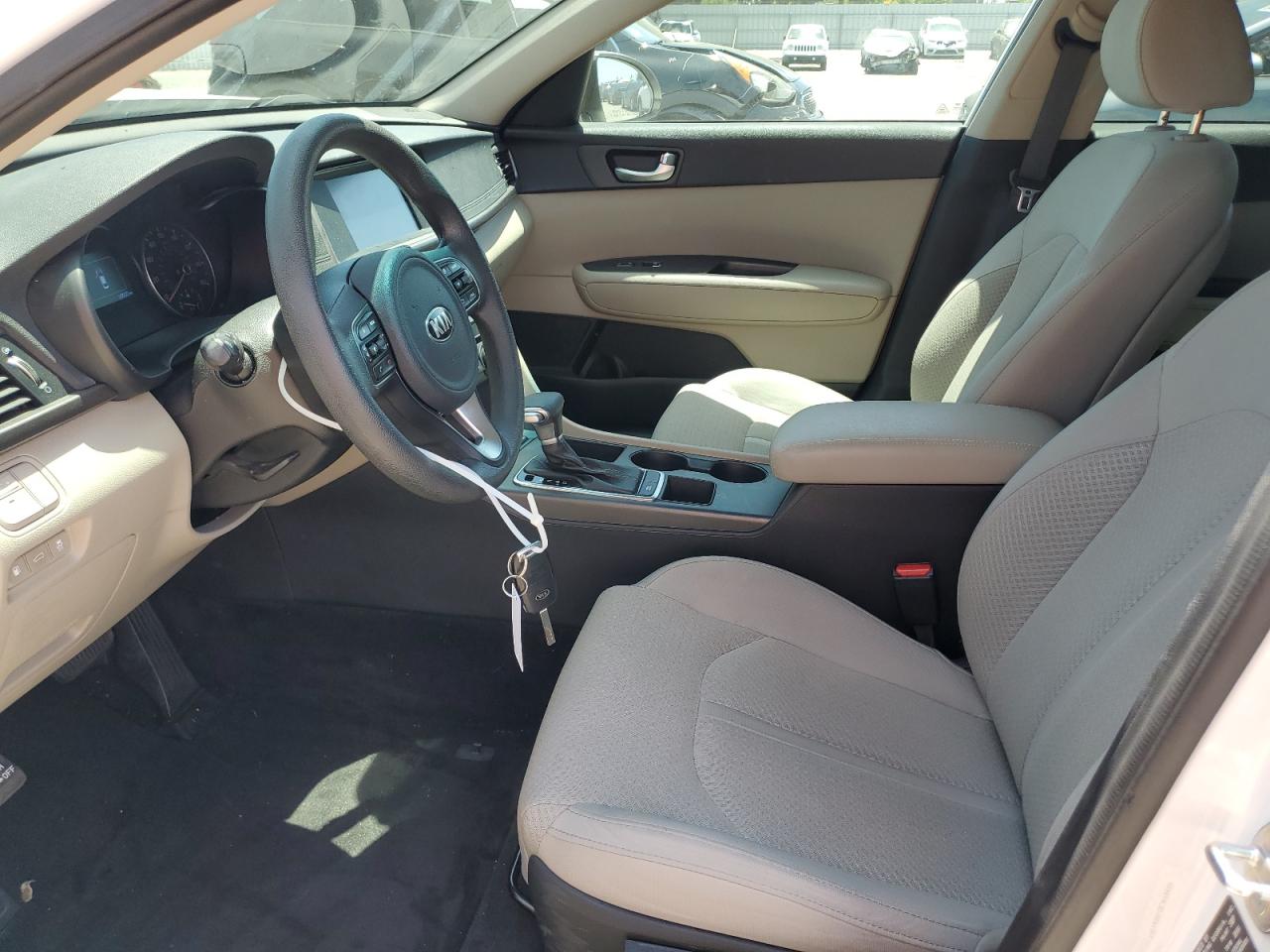 2018 Kia Optima Lx VIN: 5XXGT4L32JG261357 Lot: 64586425