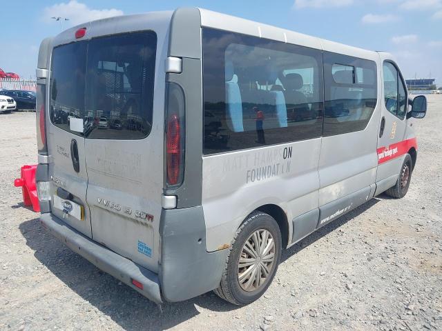 2005 VAUXHALL VIVARO COM