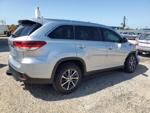  TOYOTA HIGHLANDER 2019 Srebrny