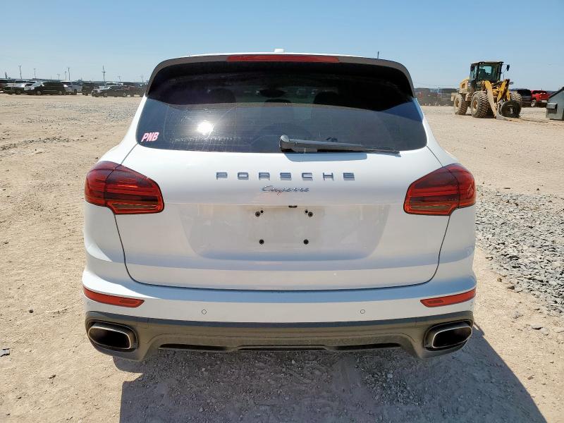  PORSCHE CAYENNE 2016 Белы