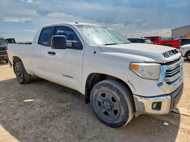 Pickups TOYOTA TUNDRA 2016 Biały